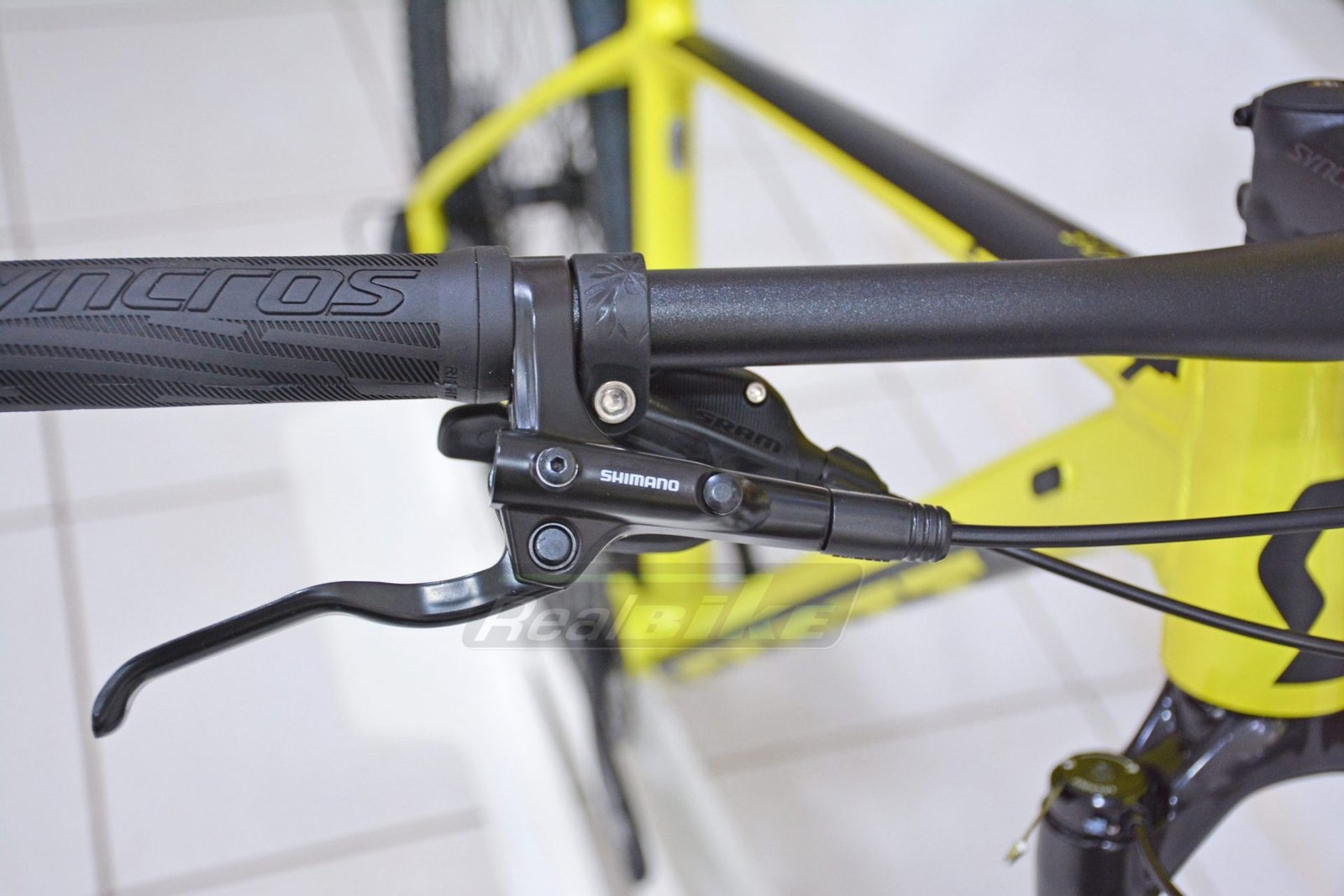 BICICLETA SCOTT SCALE 970 BIKE YELLOW - Image 5