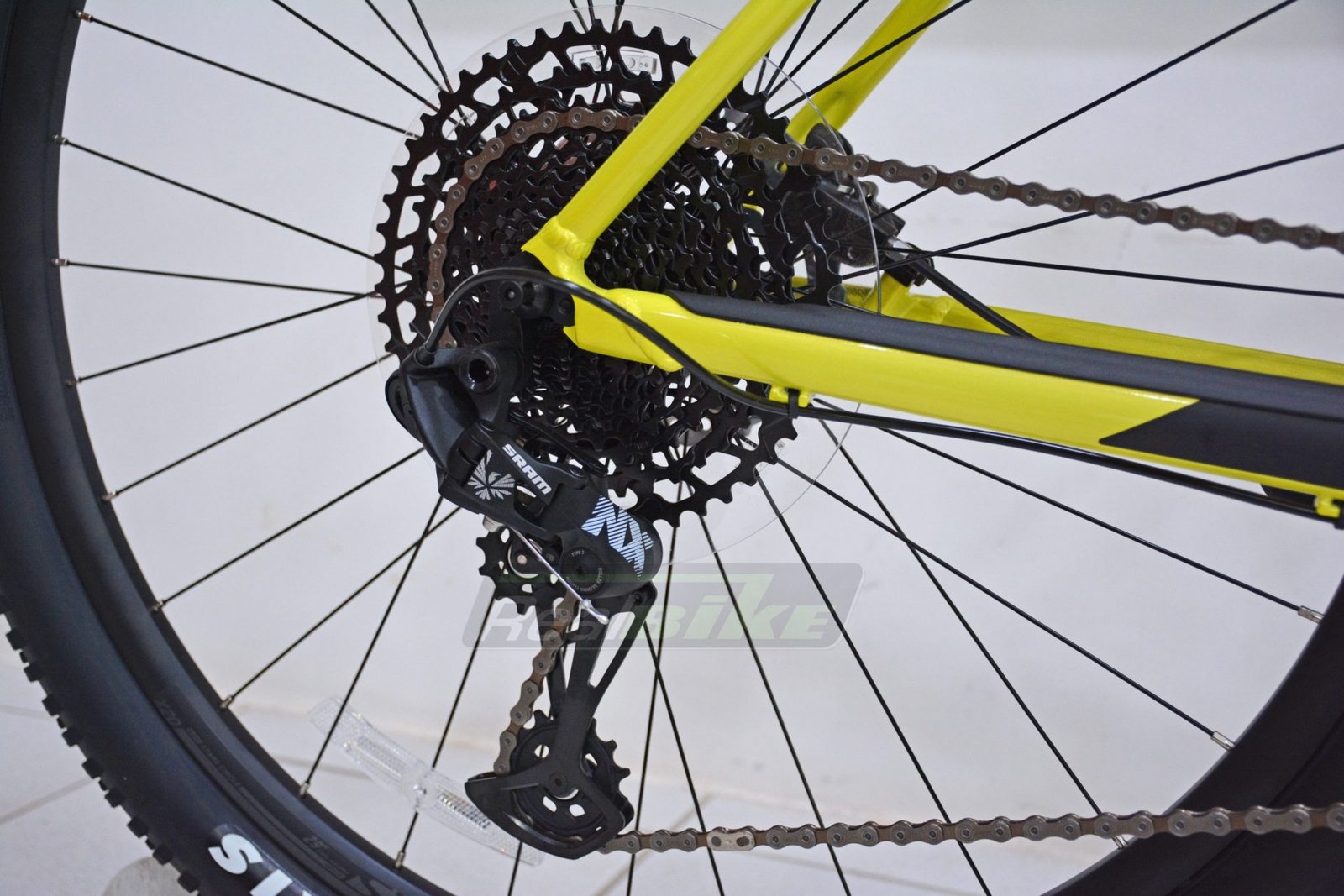 BICICLETA SCOTT SCALE 970 BIKE YELLOW - Image 6