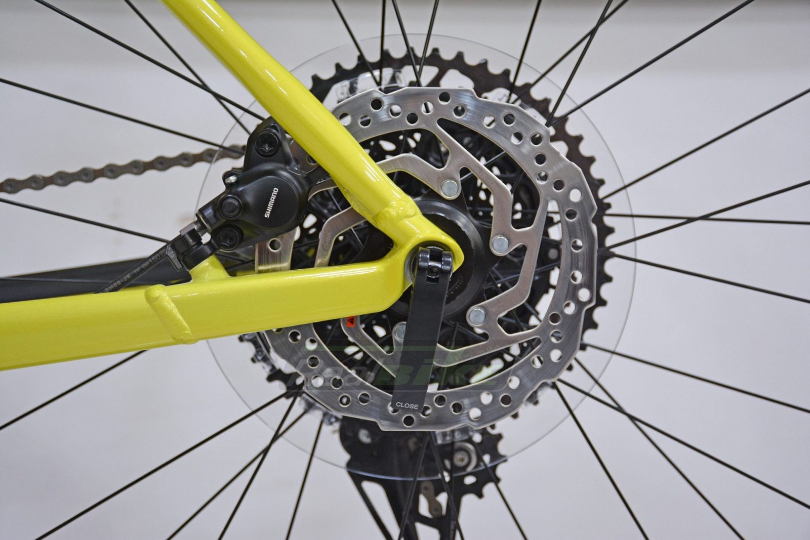 BICICLETA SCOTT SCALE 970 BIKE YELLOW - Image 10